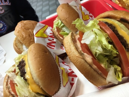 In-N-Out Burger - 6 Free or Cheap Things to do in Southern California