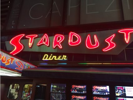 Ellen's Stardust Diner - One of 20 things to add to your NYC Bucket List.