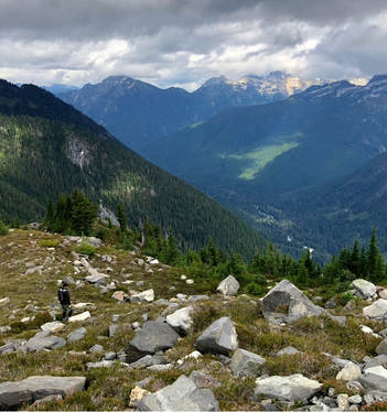 Backpacking in North Cascades National Park | 5 Tested Tips for an Awesome Backpacking Adventure