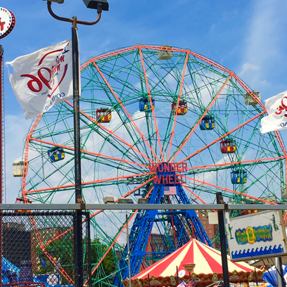 Visiting the WONDER WHEEL at Coney Island during A Slice of Brooklyn Pizza Tour. Add this fun tour to your NYC bucket list. 