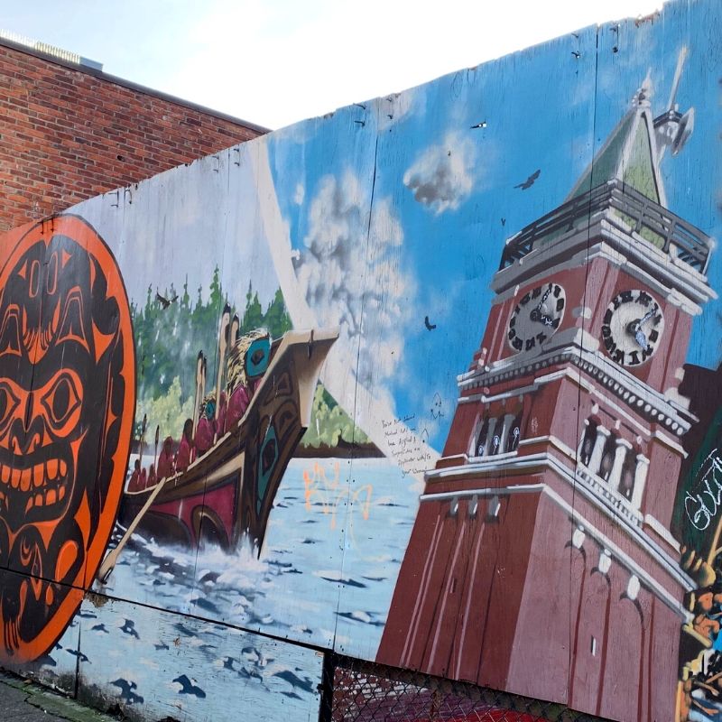 History & street art in the Pioneer Square District in Seattle | 4 Fun Things to Do in the Seattle Area #streetart
