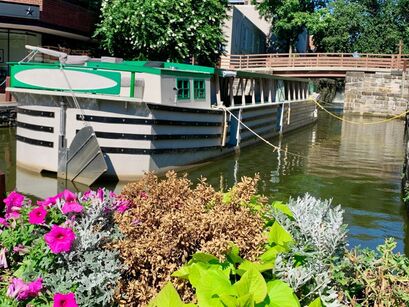 Canal boat - Georgetown DC