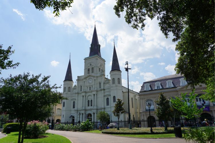 St. Louis Cathedral 8 Fun Things to Do in New Orleans