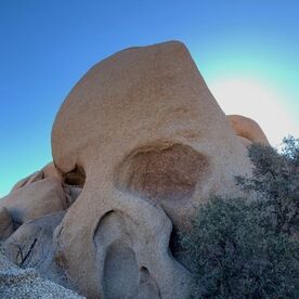 Skull Rock - Cool Hikes & Other Things to Do with 2 days in Joshua Tree National Park