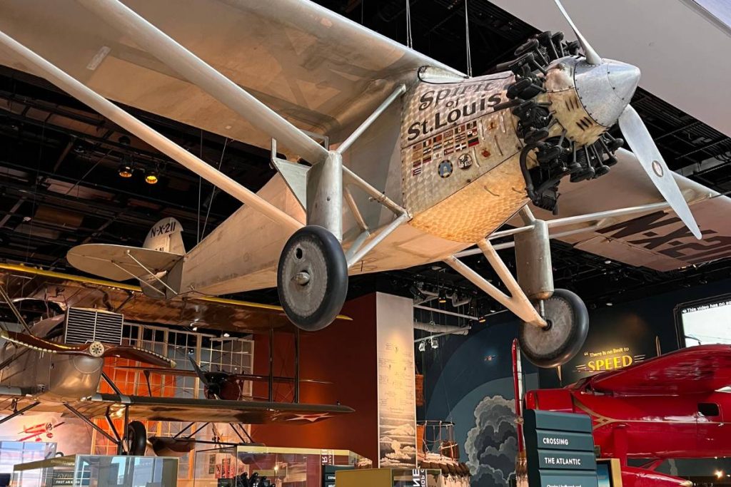 Plane at National Air and Space Museum - Washington DC Travel Guide